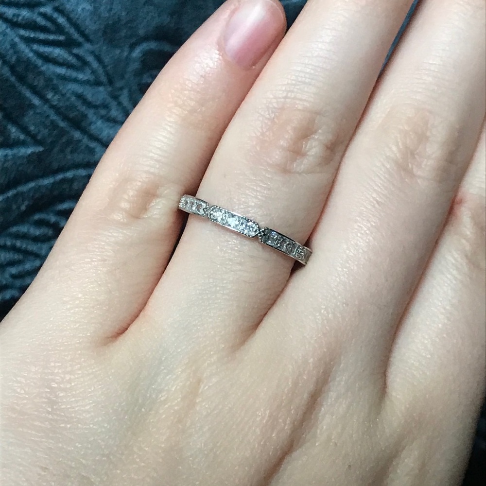 Princess cut antique setting band ring